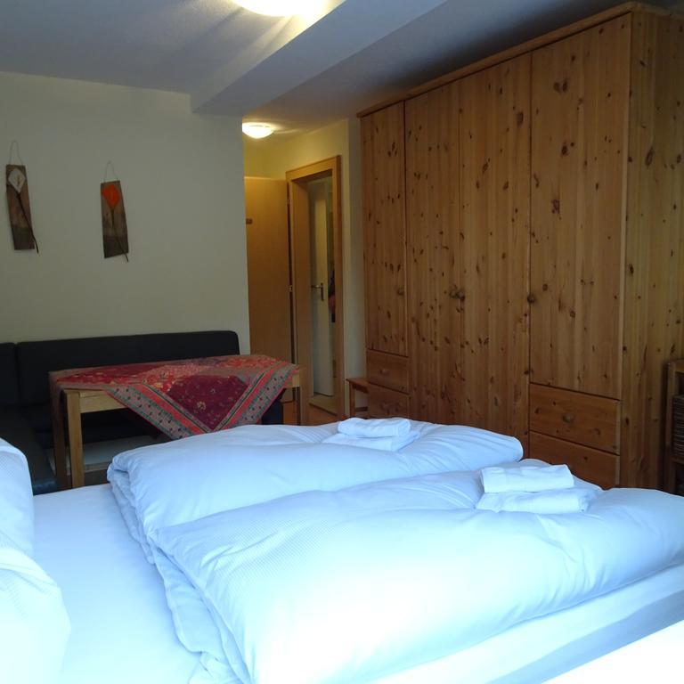 Haus Wallis Hotel Lech am Arlberg Pokój zdjęcie