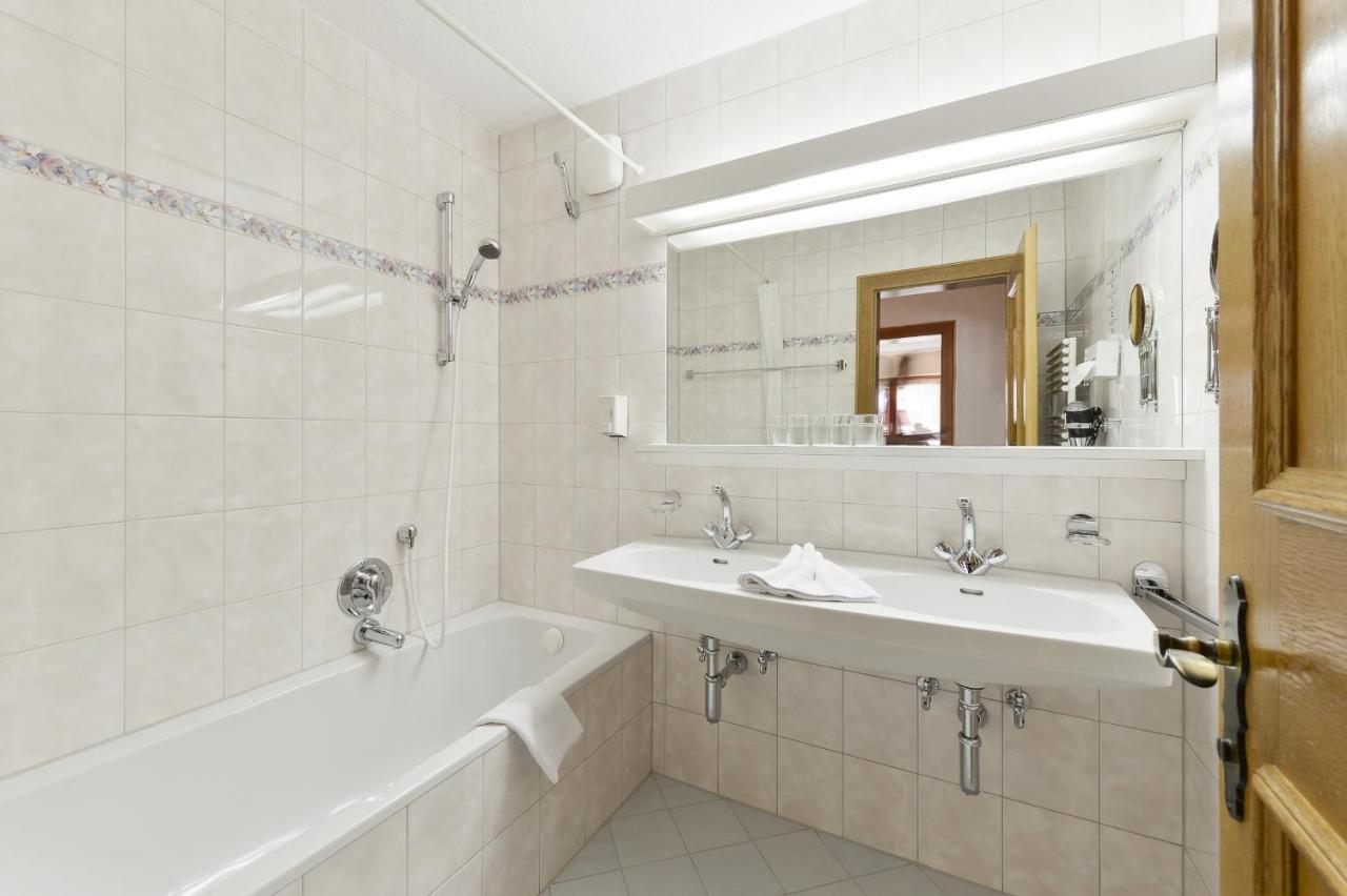 Haus Wallis Hotel Lech am Arlberg Pokój zdjęcie